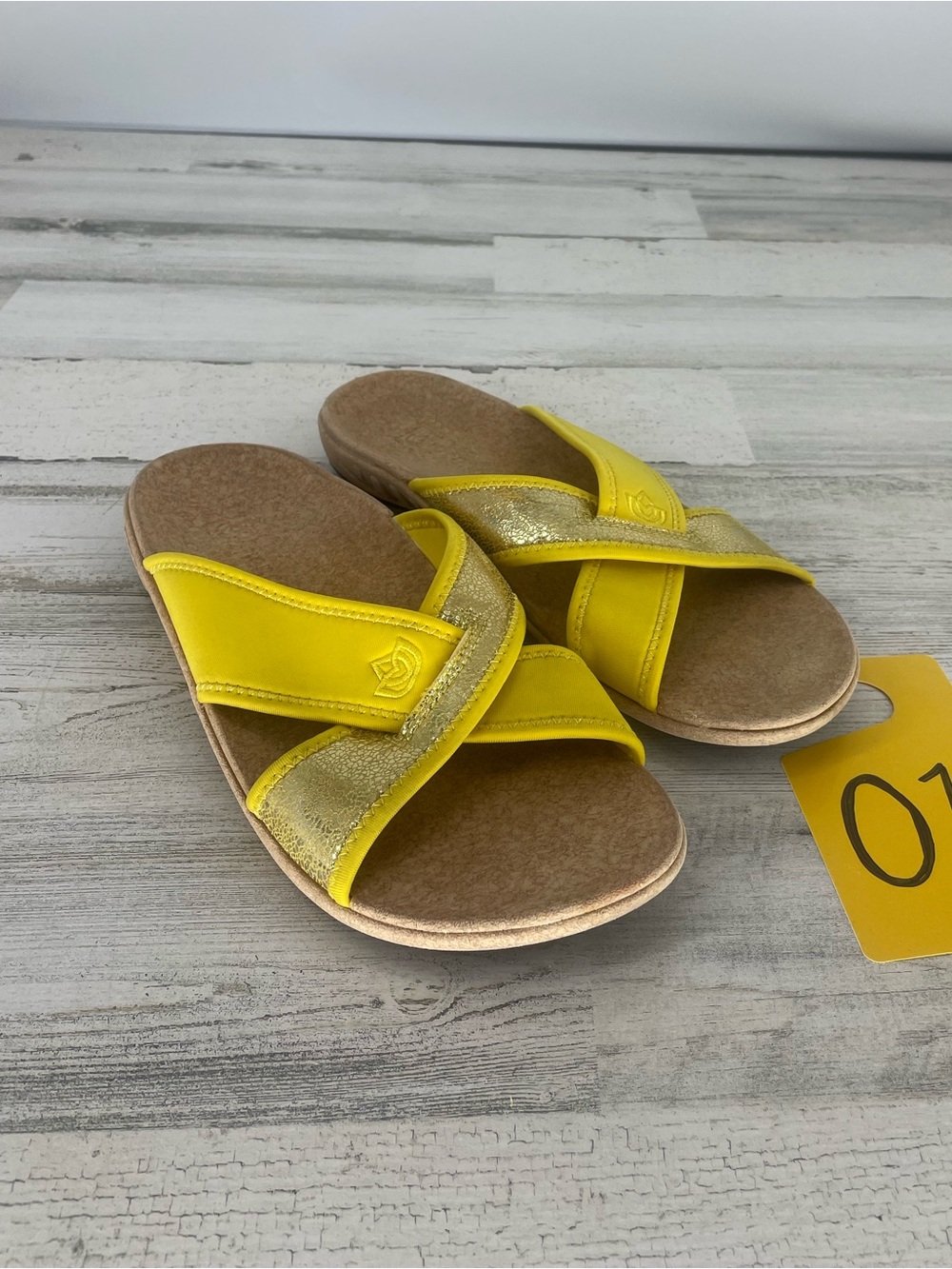 Spenco Sandals Slide Flats Slip On Yellow Fabric Cork Casual Comfort Size 8.5